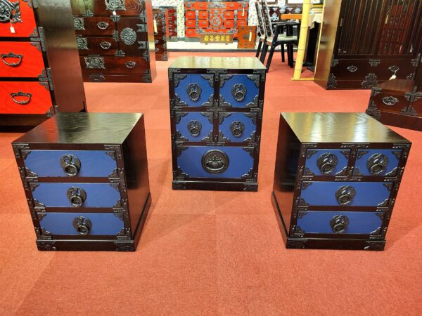 岩谷堂箪笥『小袖箪笥』が入荷しました。