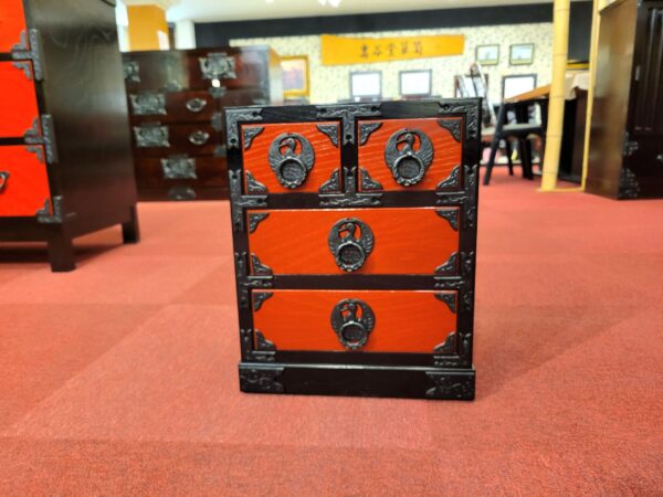 小袖タンスＢ（赤黒）　Ｋ－０５７